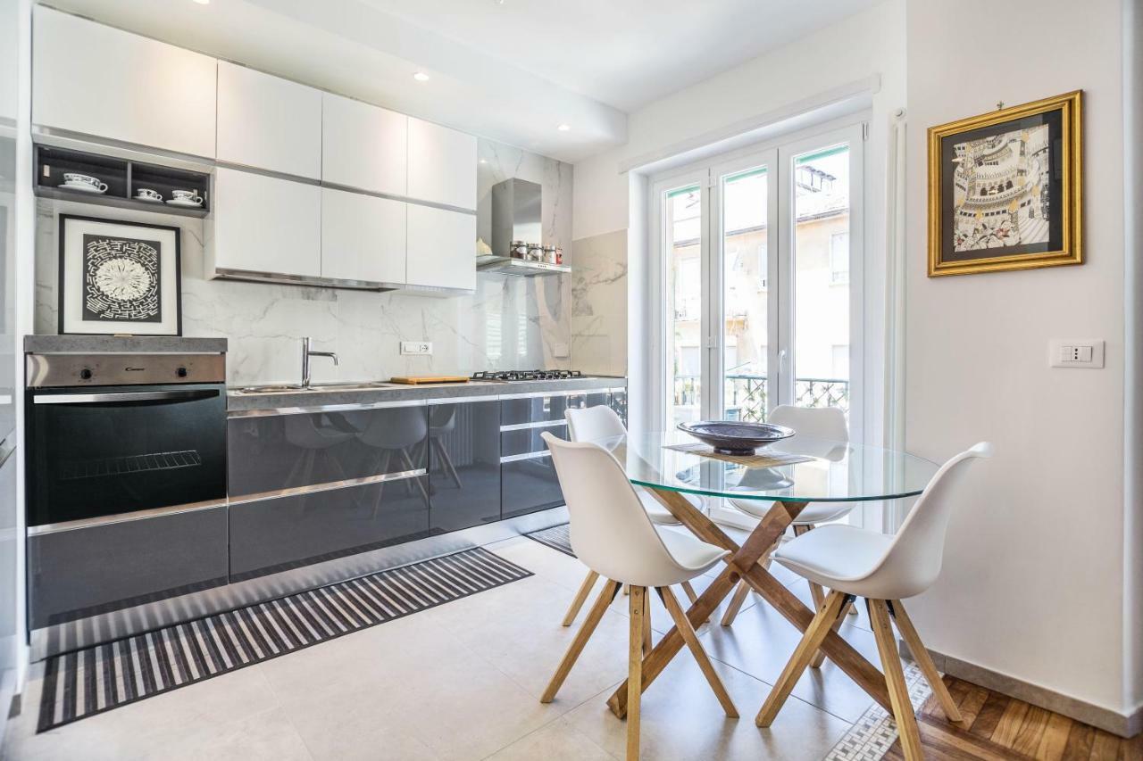 Luxury Central Apartment Turin Bagian luar foto
